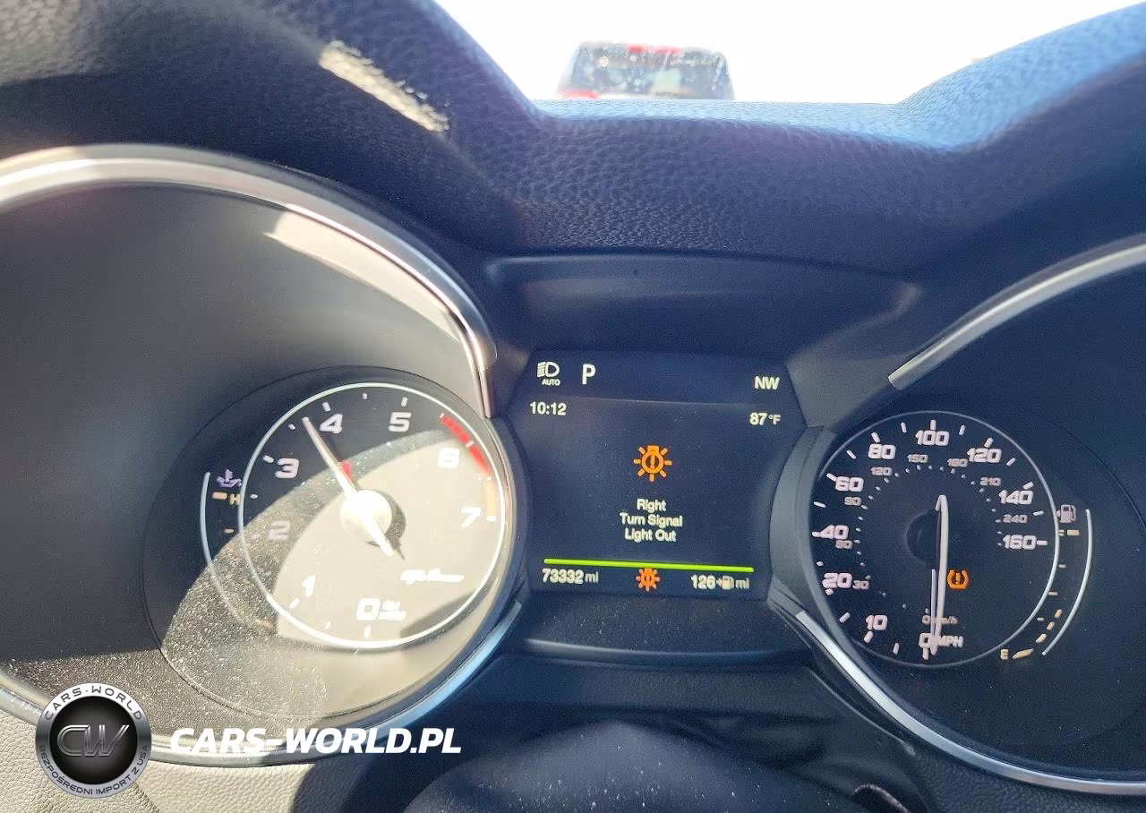 2018 Alfa Romeo Stelvio Ti Sport VIN:ZASFAKNN4J7B82017 - 9