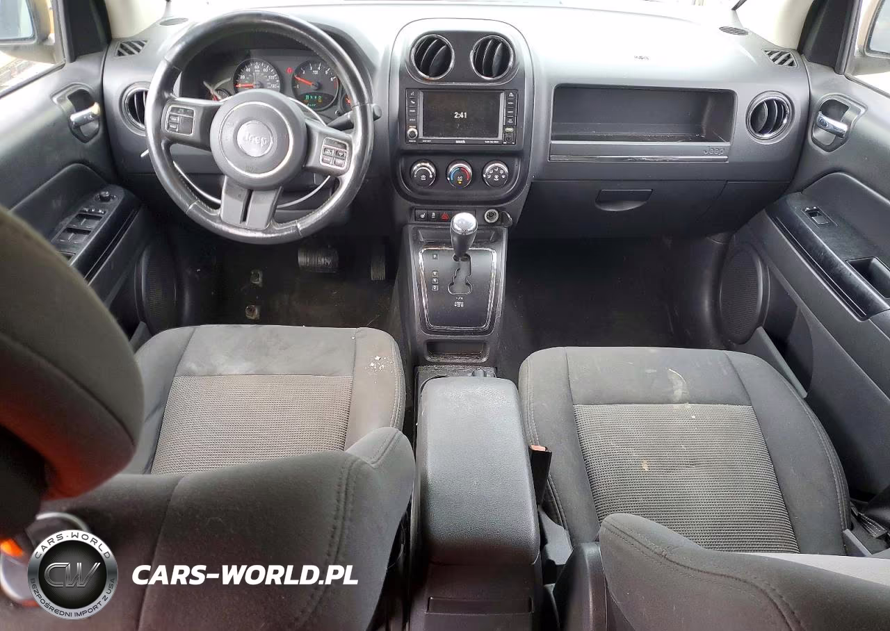 2012 Jeep Compass Latitude VIN:1C4NJCEA1CD579213 - 8