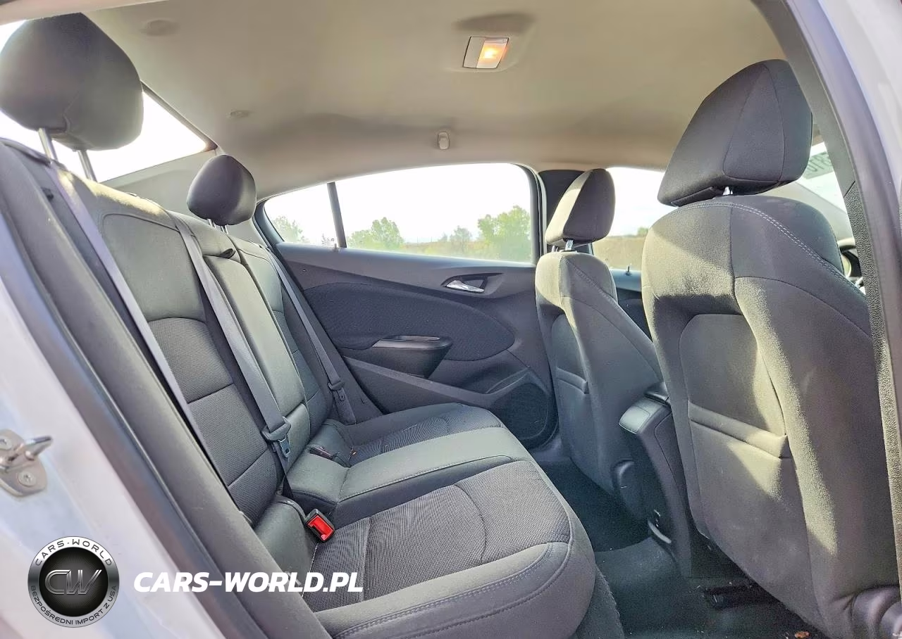 2017 Chevrolet Cruze Lt VIN:1G1BE5SM0H7103308 - 10