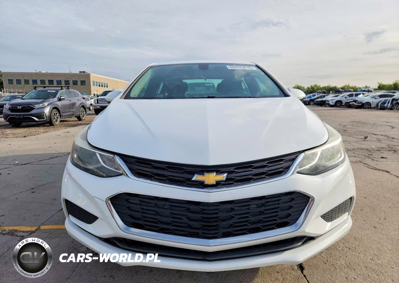 2017 Chevrolet Cruze Lt VIN:1G1BE5SM0H7103308 - 5