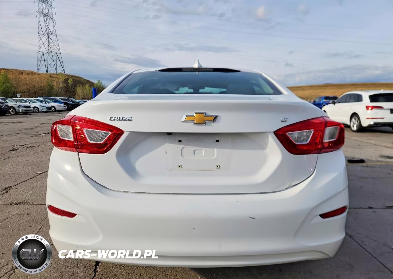 2017 Chevrolet Cruze Lt VIN:1G1BE5SM0H7103308 - 6