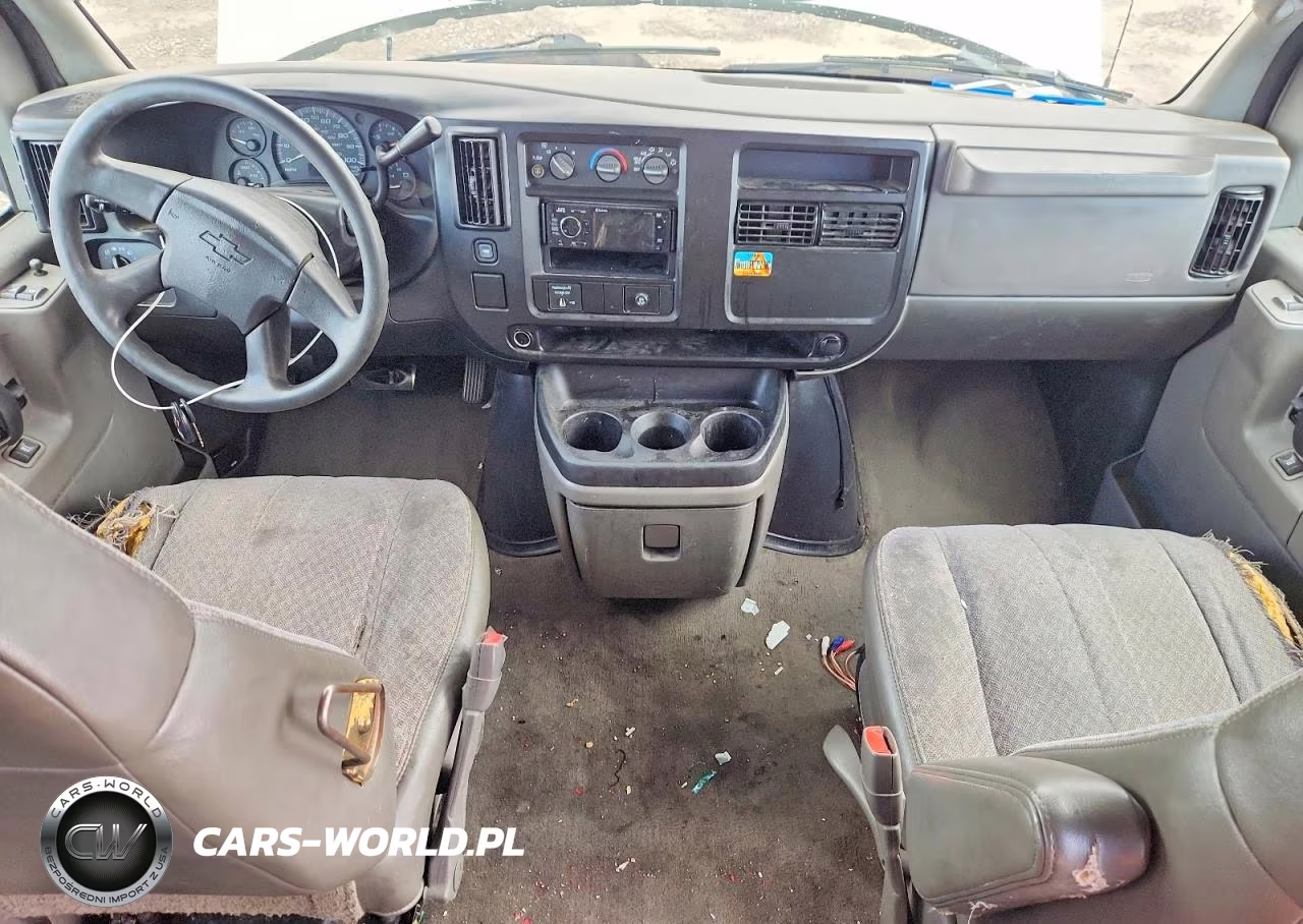 2005 Chevrolet Express G3500 VIN:1GAHG35U651159837 - 8