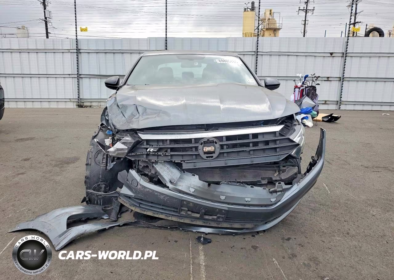 2019 Volkswagen Jetta S VIN:3VWC57BU5KM076365 - 5