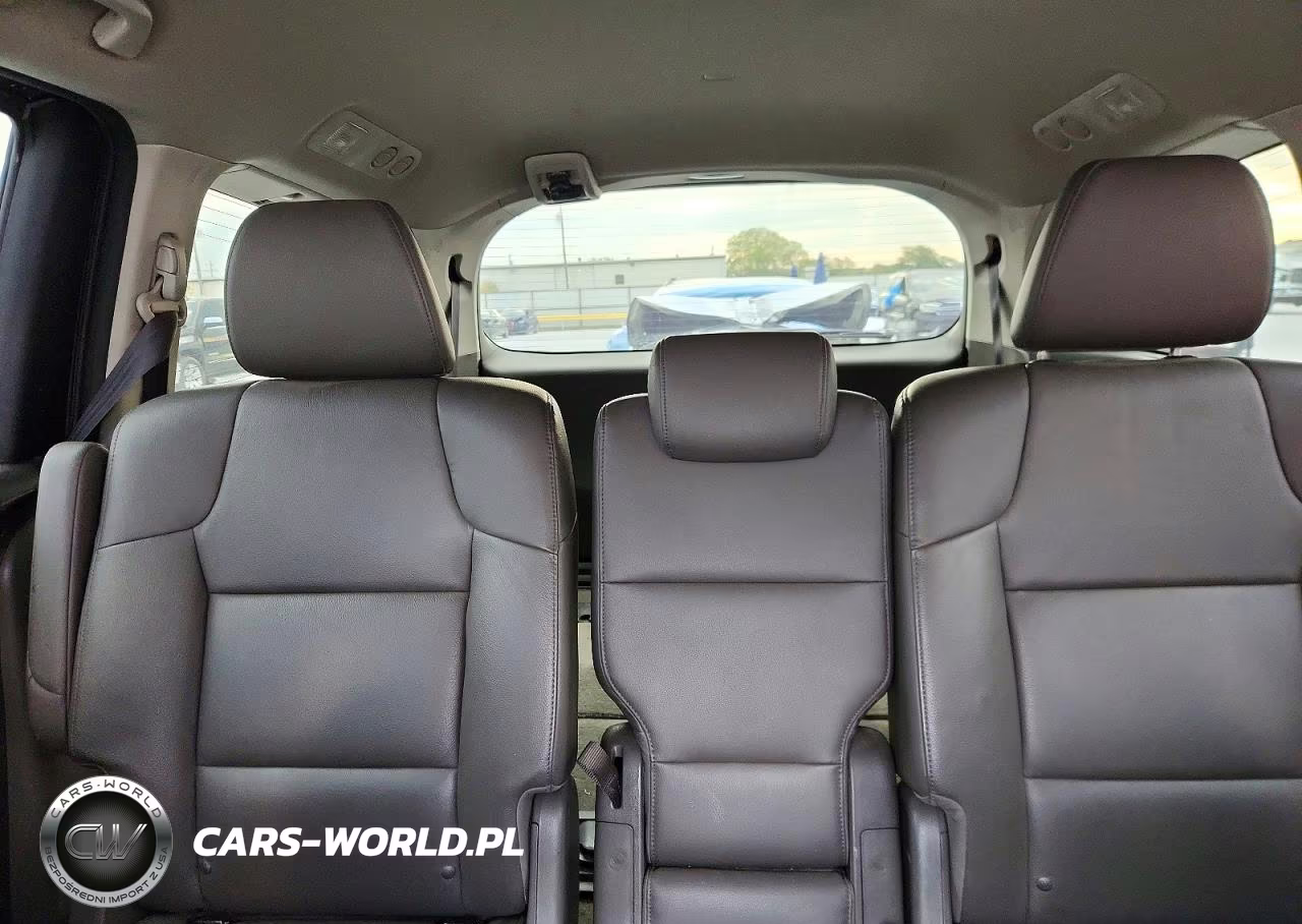 2016 Honda Odyssey Touring VIN:5FNRL5H97GB028064 - 10
