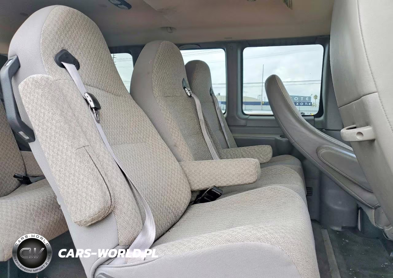 2015 Chevrolet Express VIN:1GBWGRFF3F1226692 - 11