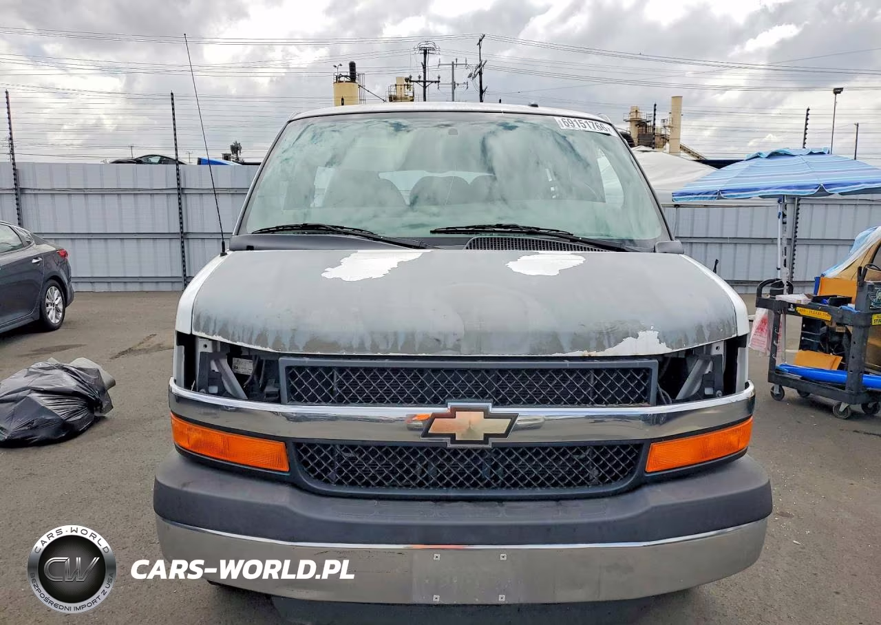 2015 Chevrolet Express VIN:1GBWGRFF3F1226692 - 5