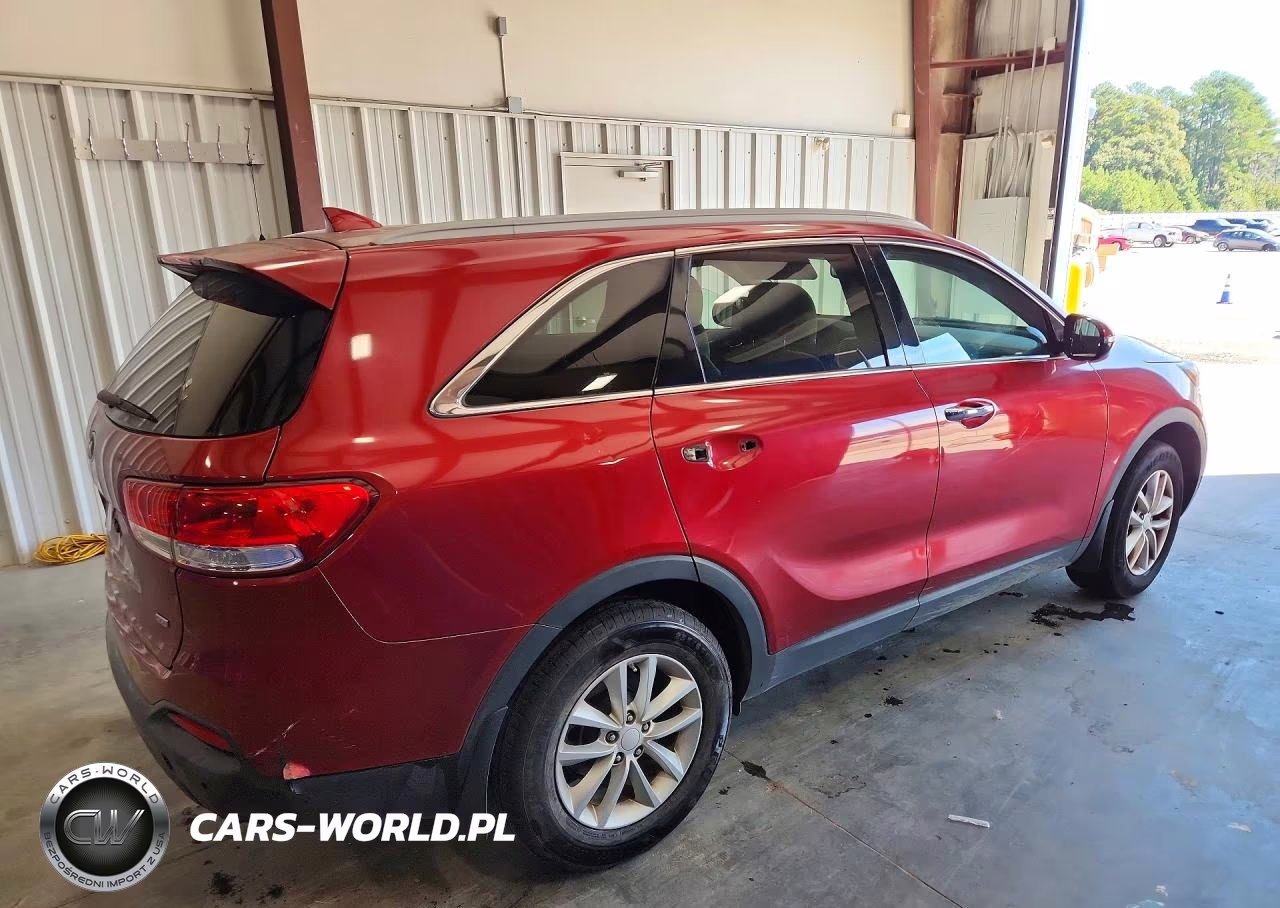 2017 Kia Sorento VIN:5XYPG4A34HG226560 - 3