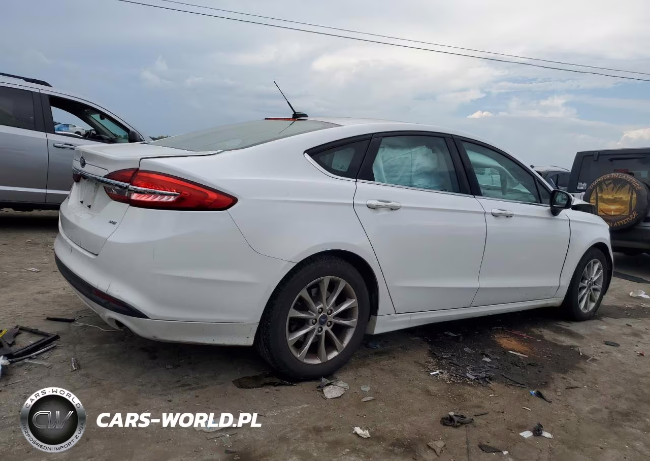 2017 Ford Fusion Se VIN:3FA6P0H79HR145997 - 3