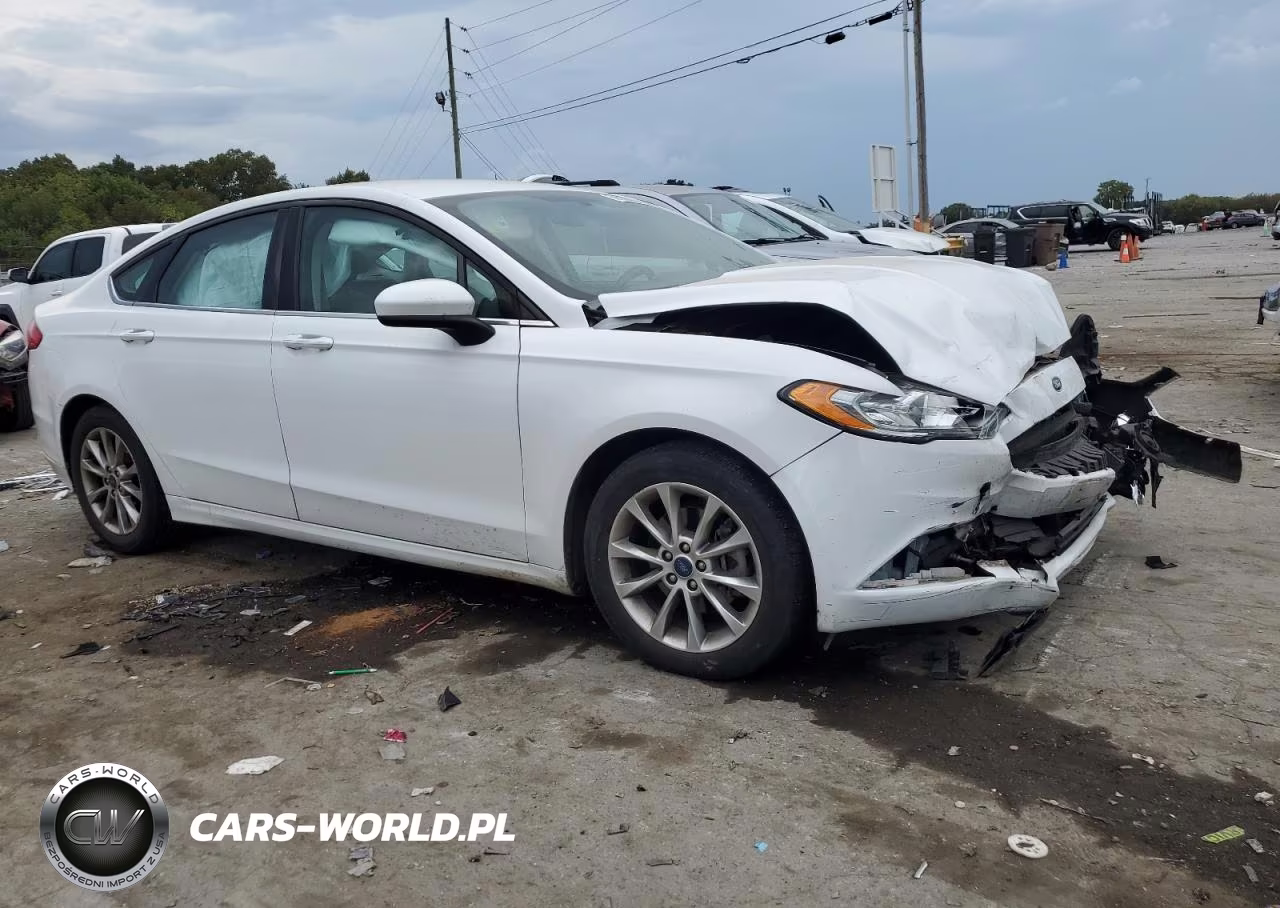 2017 Ford Fusion Se VIN:3FA6P0H79HR145997 - 4
