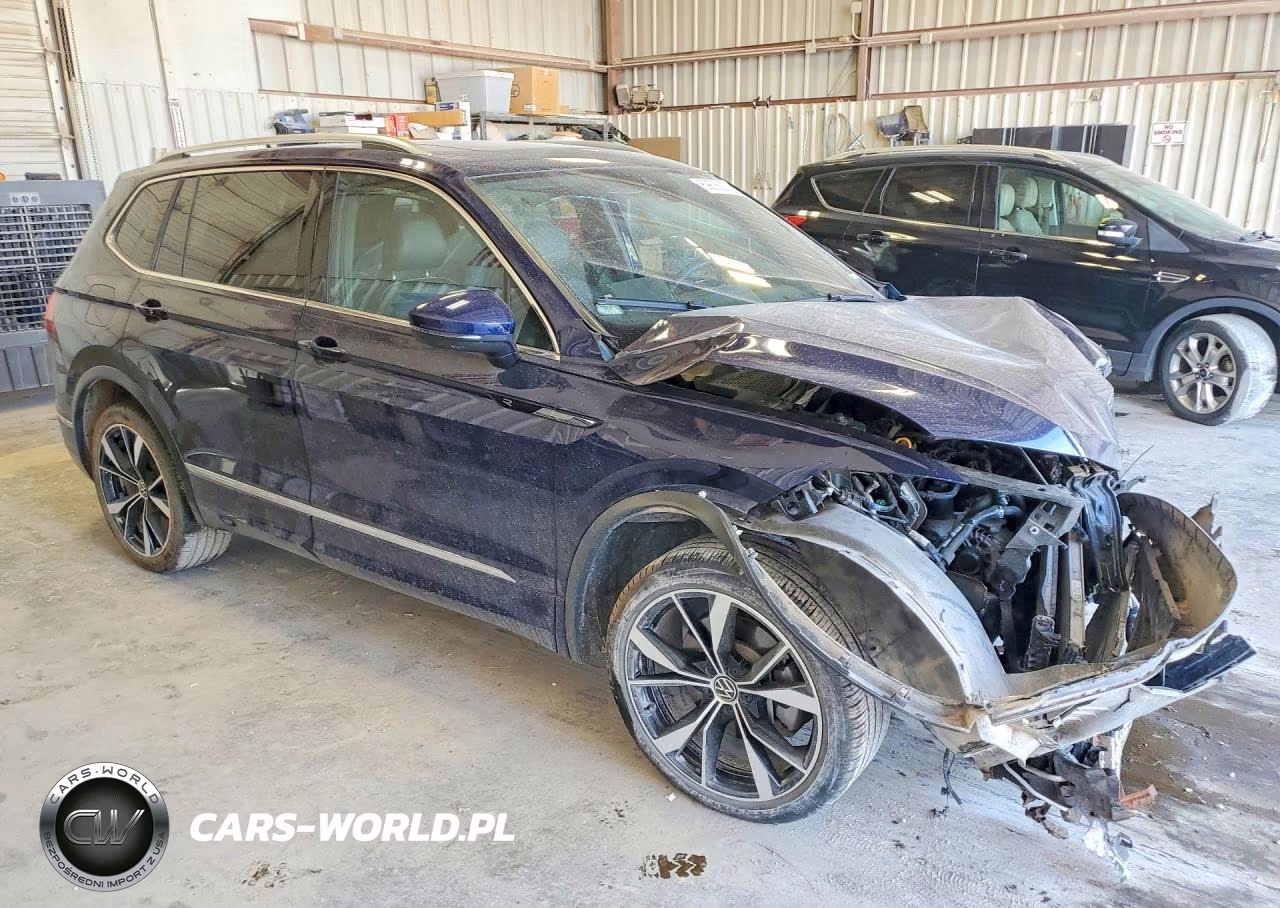 2023 Volkswagen Tiguan Sel R-Line Black VIN:3VV4B7AX4PM074398 - 4