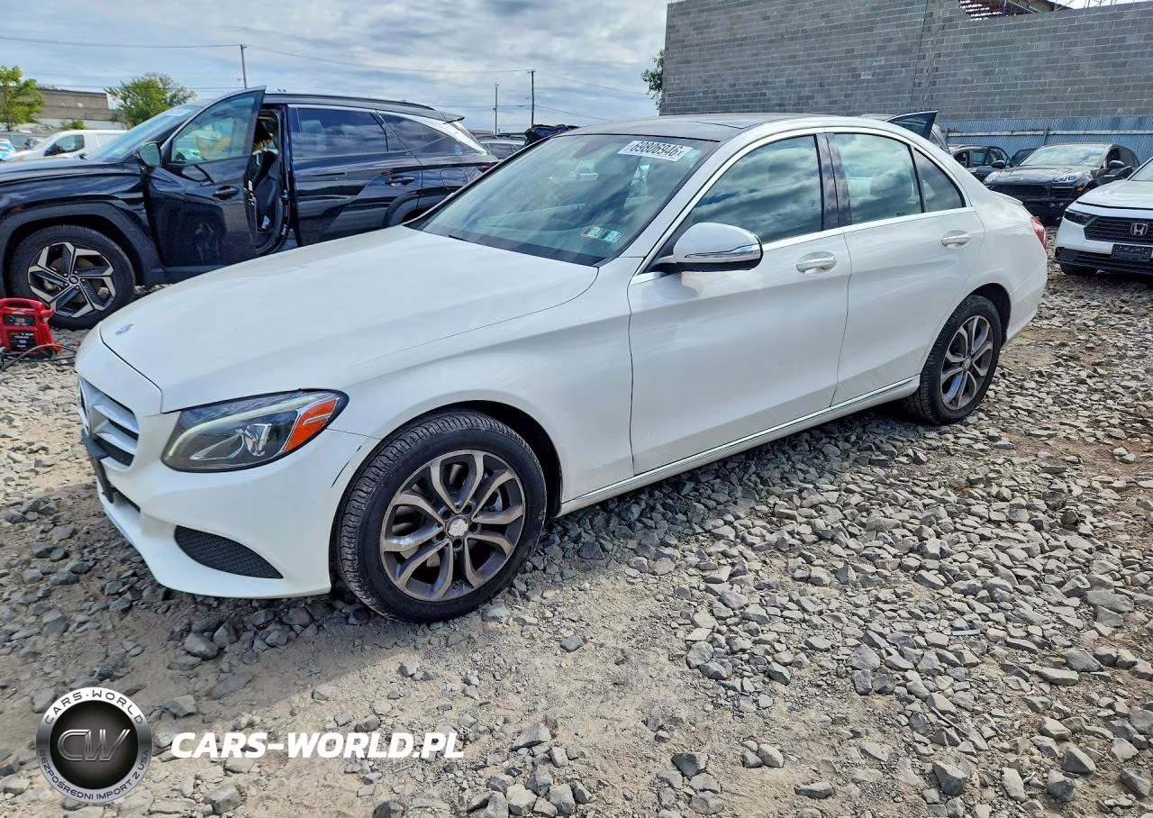 2015 Mercedes-Benz C 300 4Matic VIN:55SWF4KB4FU008934 - 1