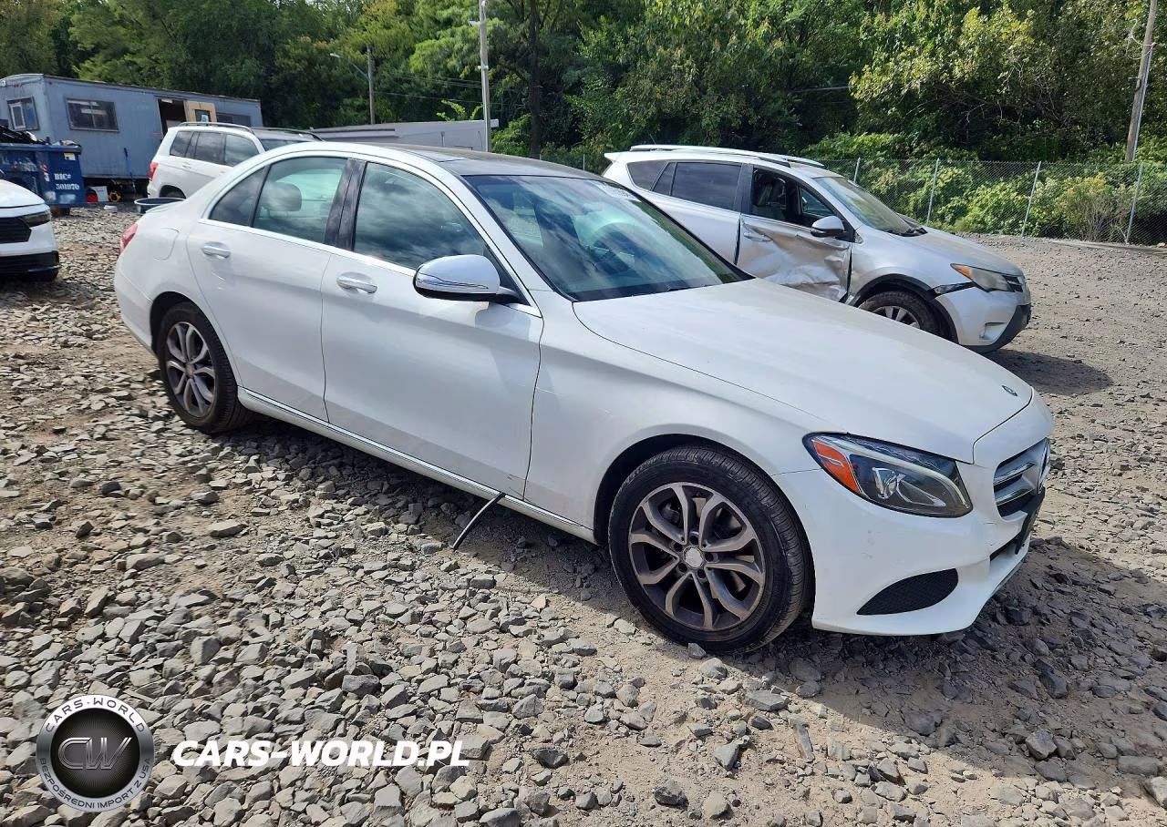 2015 Mercedes-Benz C 300 4Matic VIN:55SWF4KB4FU008934 - 4