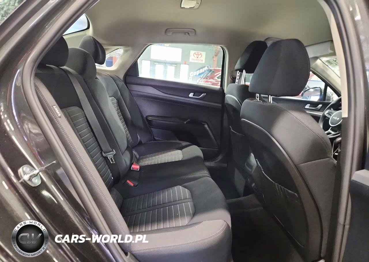 2026 Kia K5 Lxs VIN:KNAG24J7XT5454109 - 10