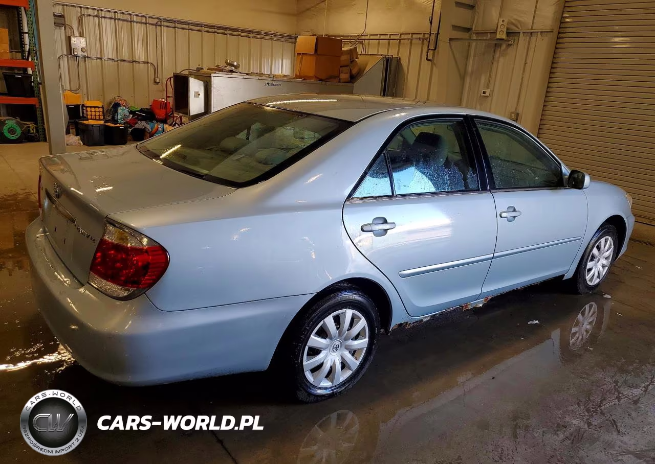 2005 Toyota Camry Le VIN:4T1BE32K25U968302 - 3