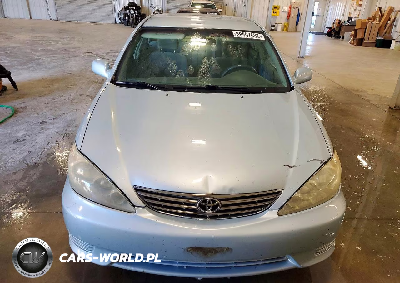 2005 Toyota Camry Le VIN:4T1BE32K25U968302 - 5