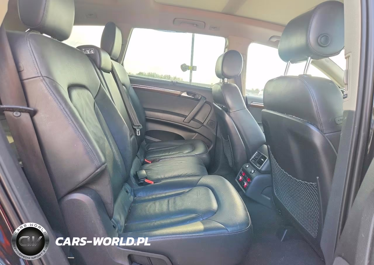 2013 Audi Q7 Premium Plus VIN:WA1LMBFE0DD008317 - 11