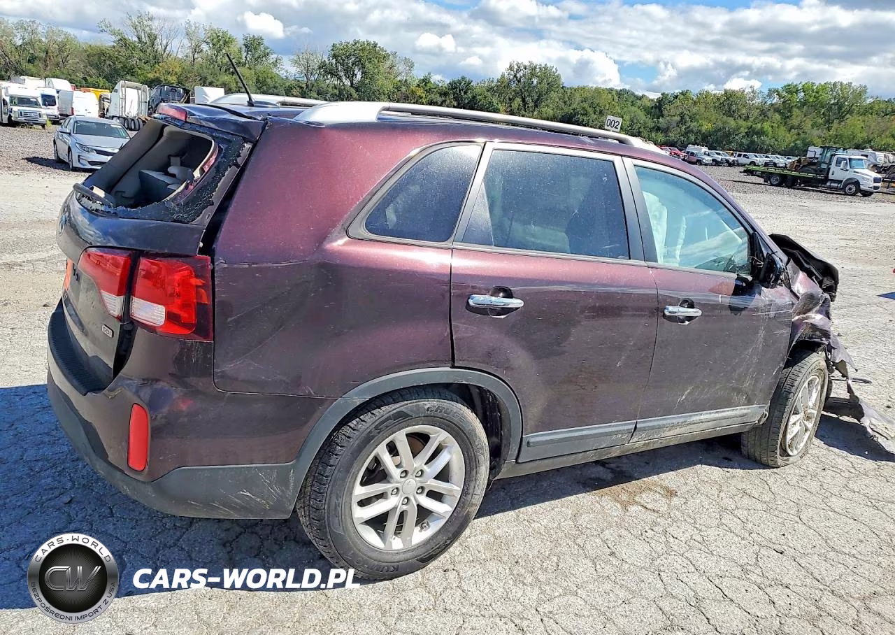 2015 Kia Sorento Lx VIN:5XYKT4A73FG586215 - 3