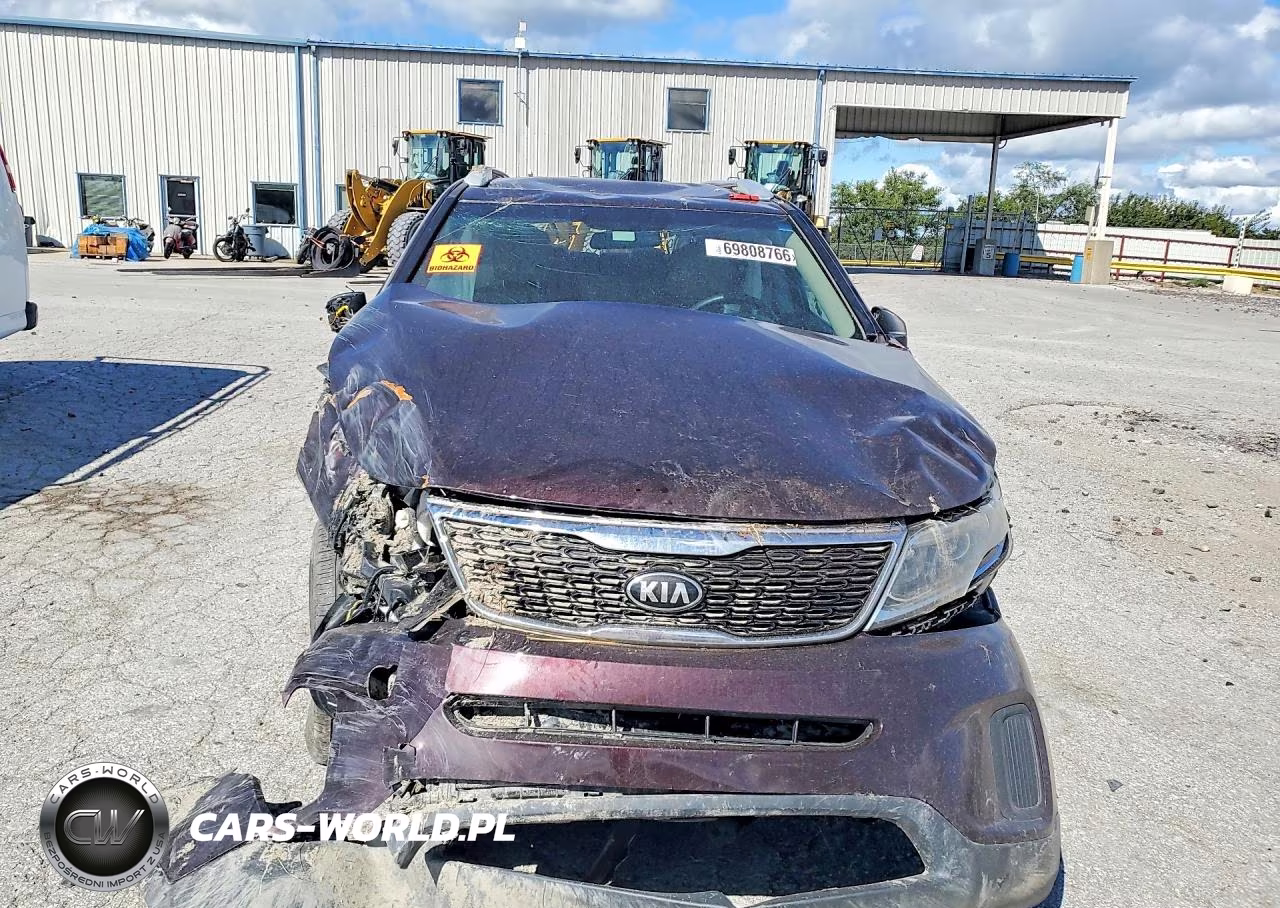 2015 Kia Sorento Lx VIN:5XYKT4A73FG586215 - 5