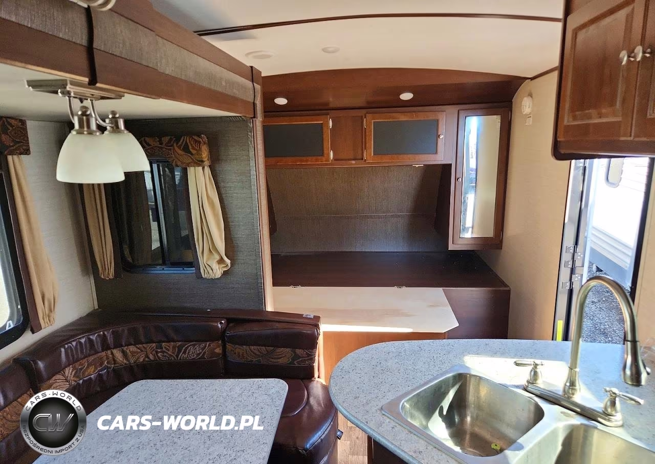 2017 Keystone Premier Camper VIN:4YDT19F2XHD421037 - 5