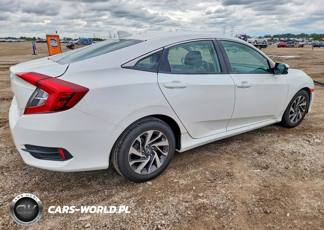 2018 Honda Civic Ex VIN:19XFC2F82JE000472 - 3
