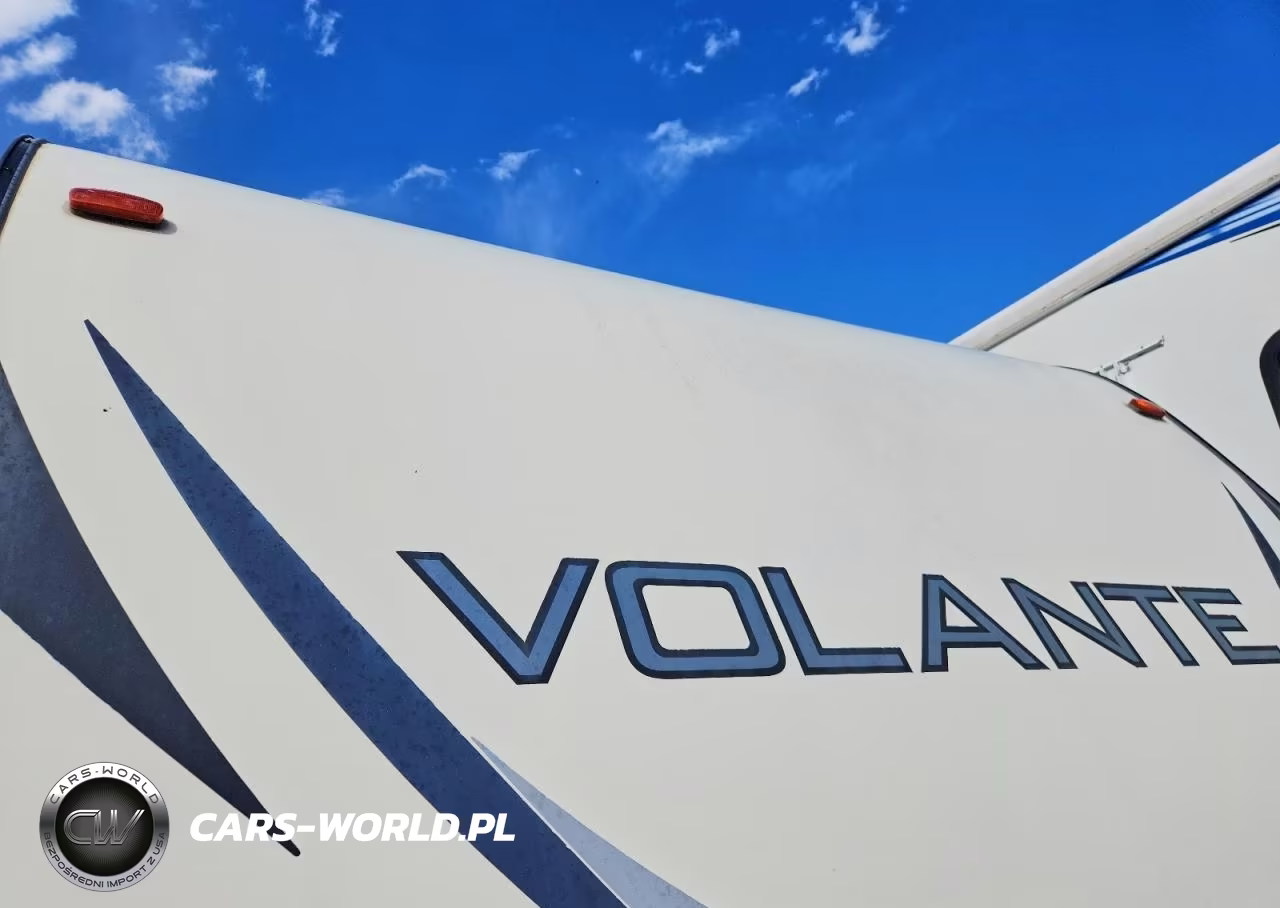 2019 Keystone Voltage VIN:4YDT3252XK6361165 - 8