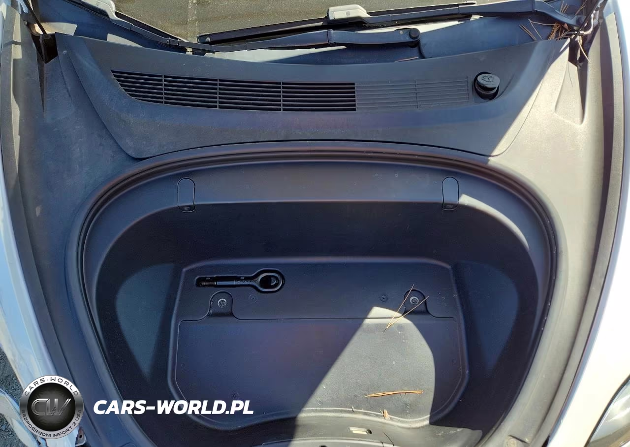 2019 Tesla Model 3 VIN:5YJ3E1EAXKF425249 - 11
