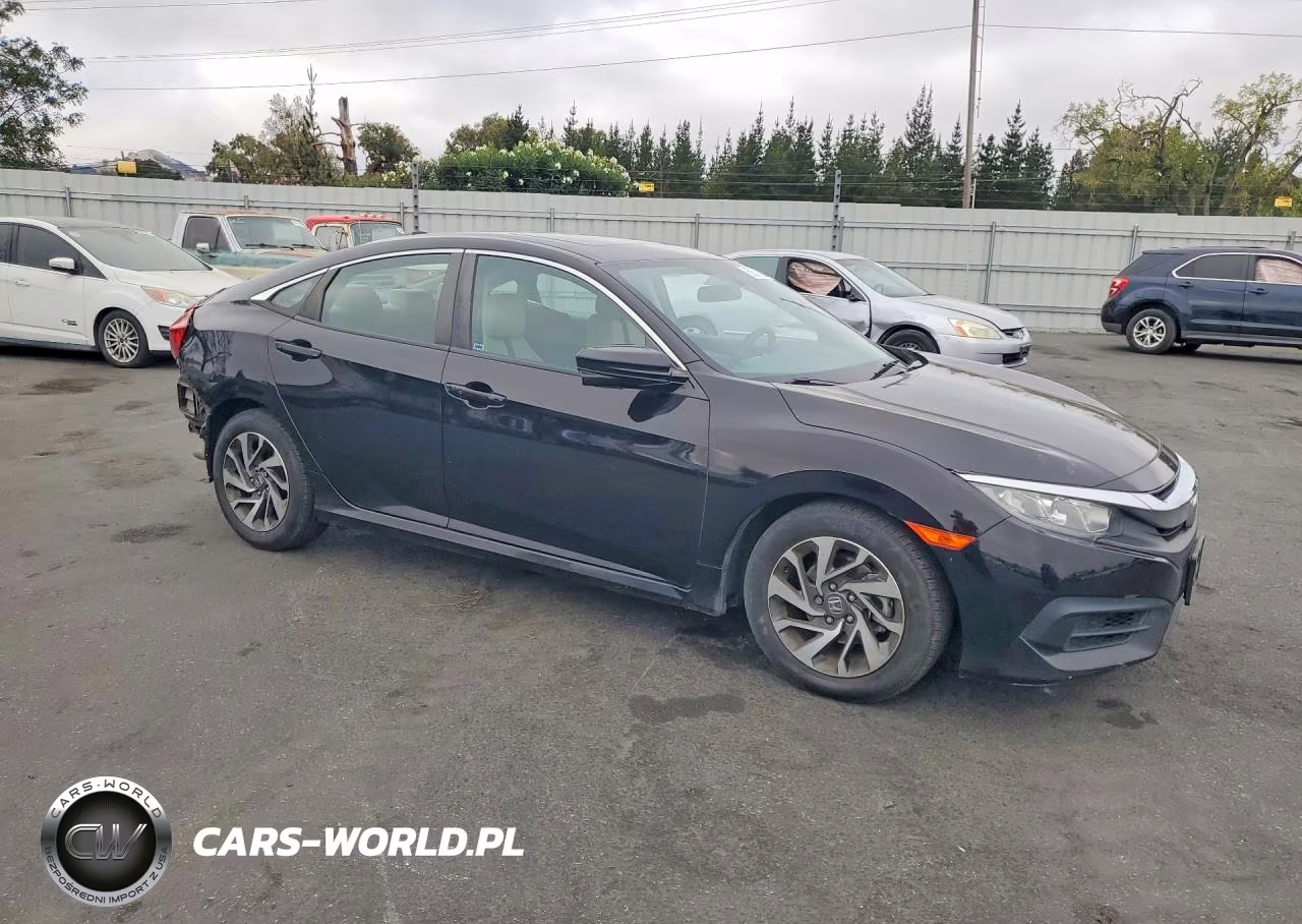 2017 Honda Civic Ex VIN:19XFC2F75HE228371 - 4