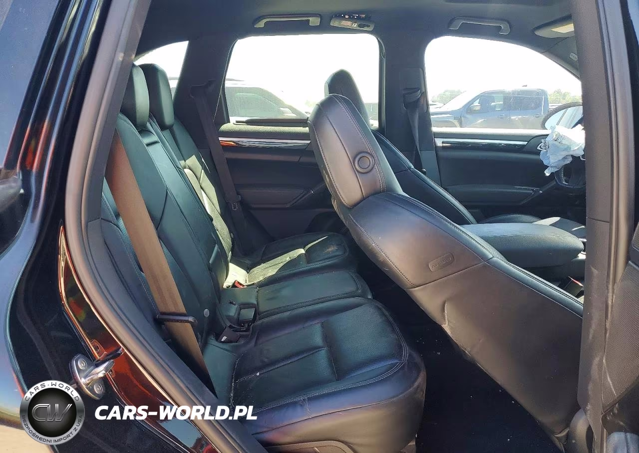 2012 Porsche Cayenne VIN:WP1AA2A2XCLA01073 - 11