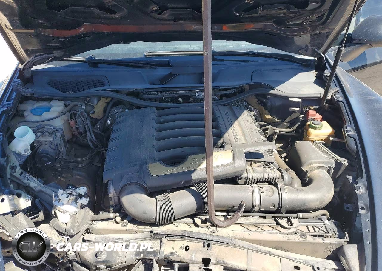 2012 Porsche Cayenne VIN:WP1AA2A2XCLA01073 - 12