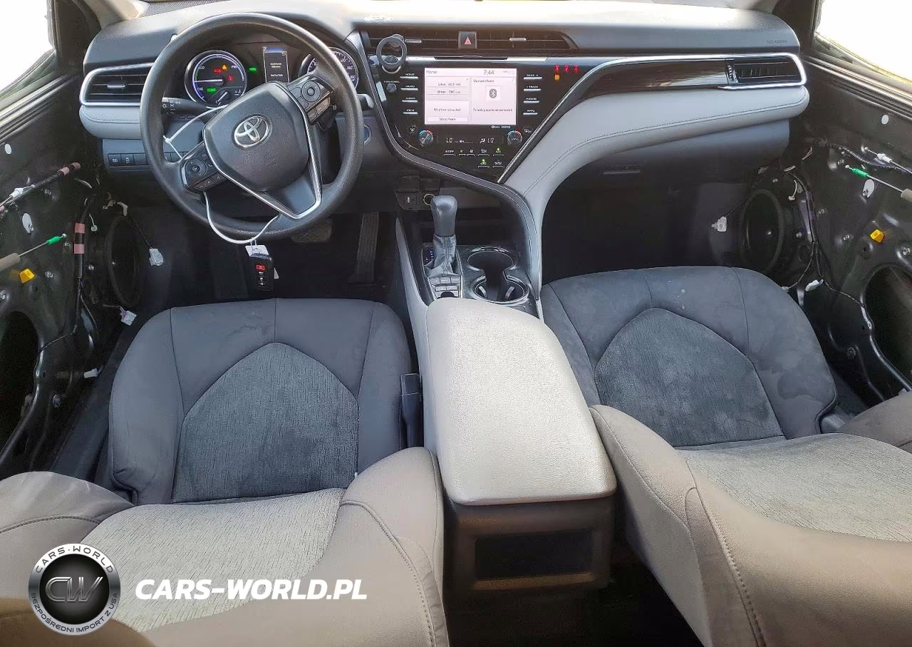 2018 Toyota Camry Le VIN:4T1B31HK2JU503482 - 8