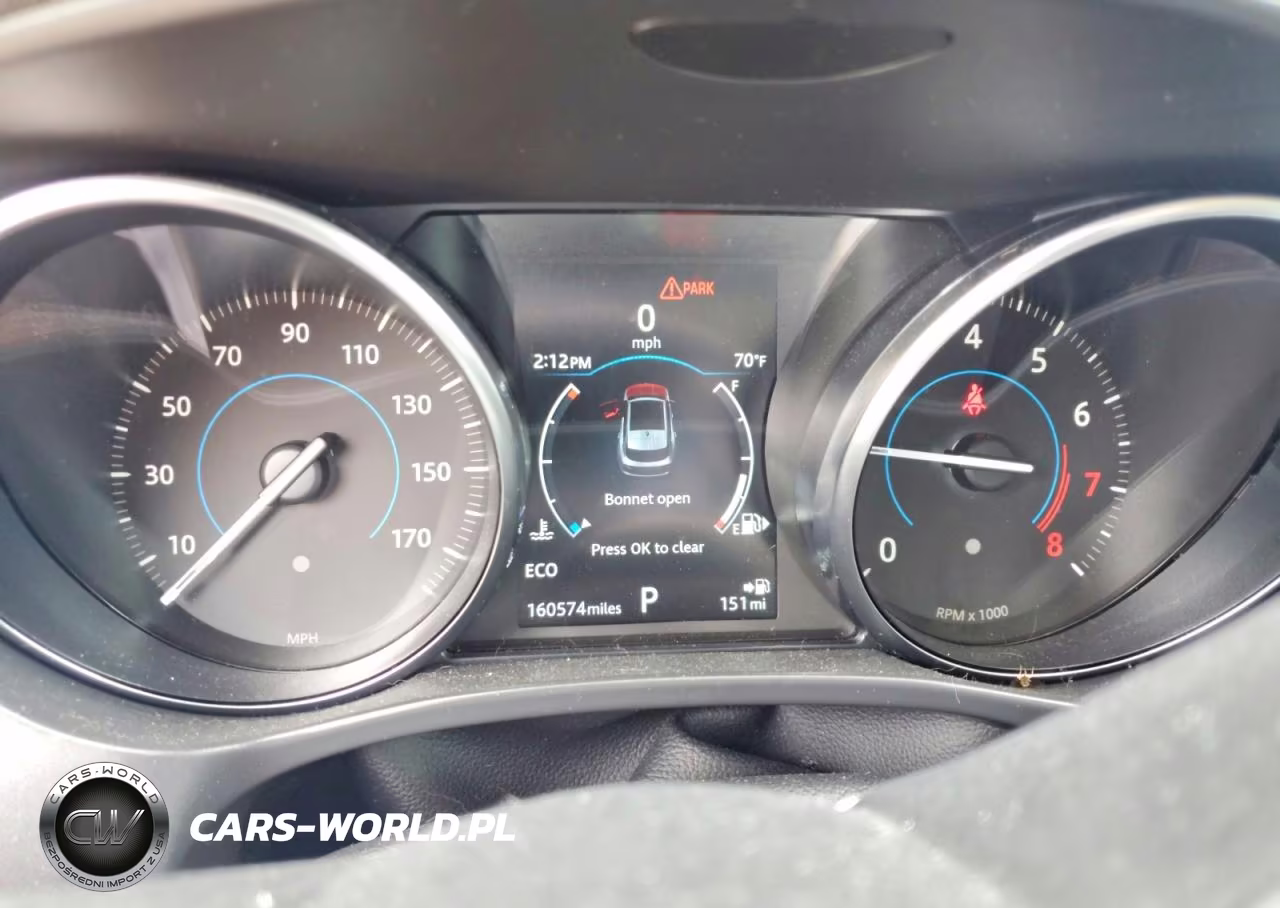 2018 Jaguar F-Pace Premium VIN:SADCJ2GX2JA236805 - 9