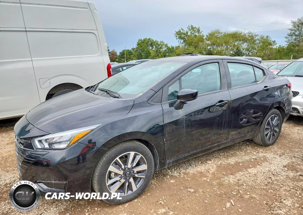2025 Nissan Versa Sv