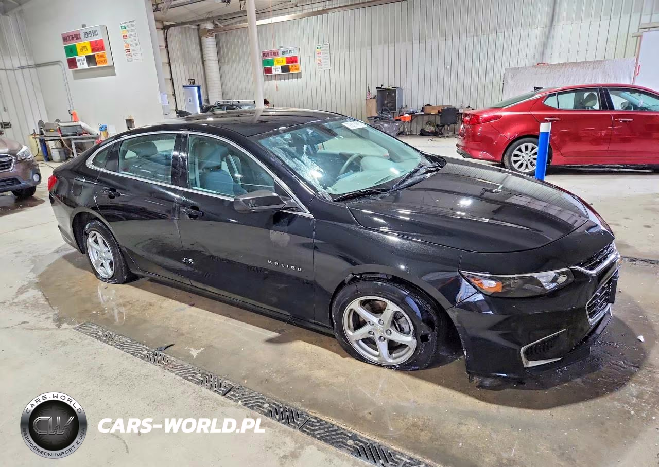 2018 Chevrolet Malibu Ls VIN:1G1ZC5ST4JF245684 - 4