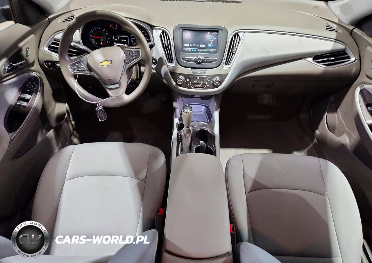 2018 Chevrolet Malibu Ls VIN:1G1ZC5ST4JF245684 - 8
