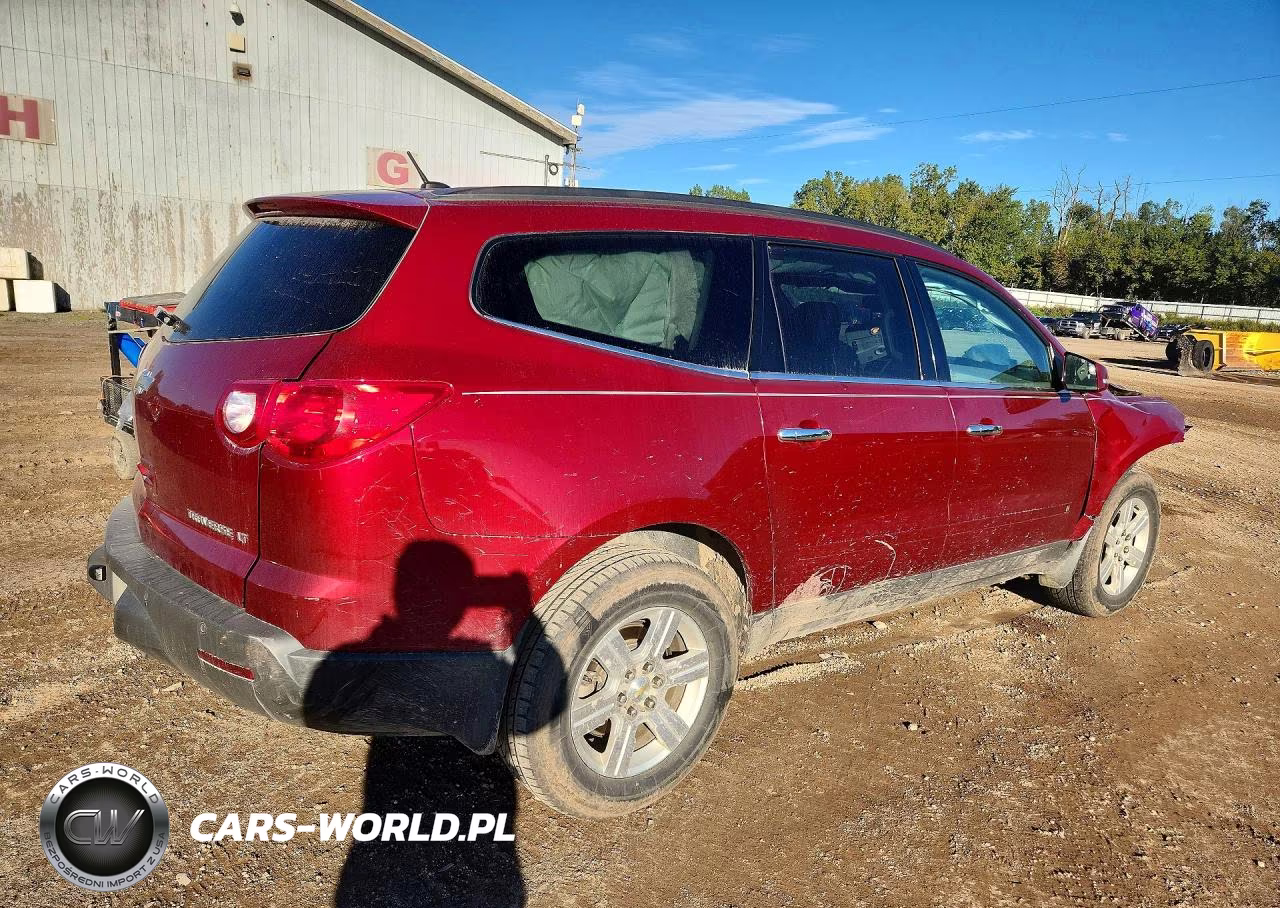 2010 Chevrolet Traverse Lt VIN:1GNLVFED3AS148802 - 3