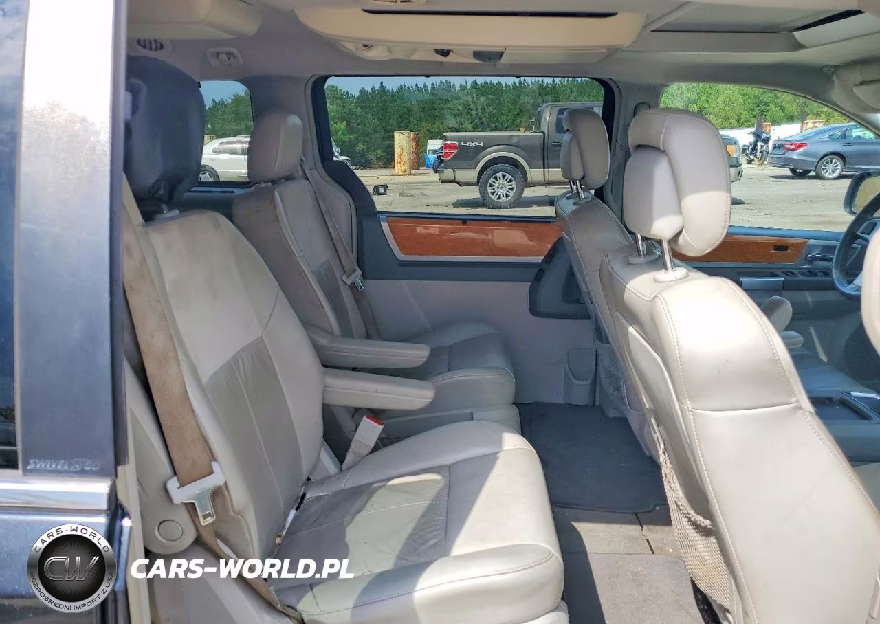 2010 Chrysler Town & Country Limited VIN:2A4RR7DX5AR415202 - 10