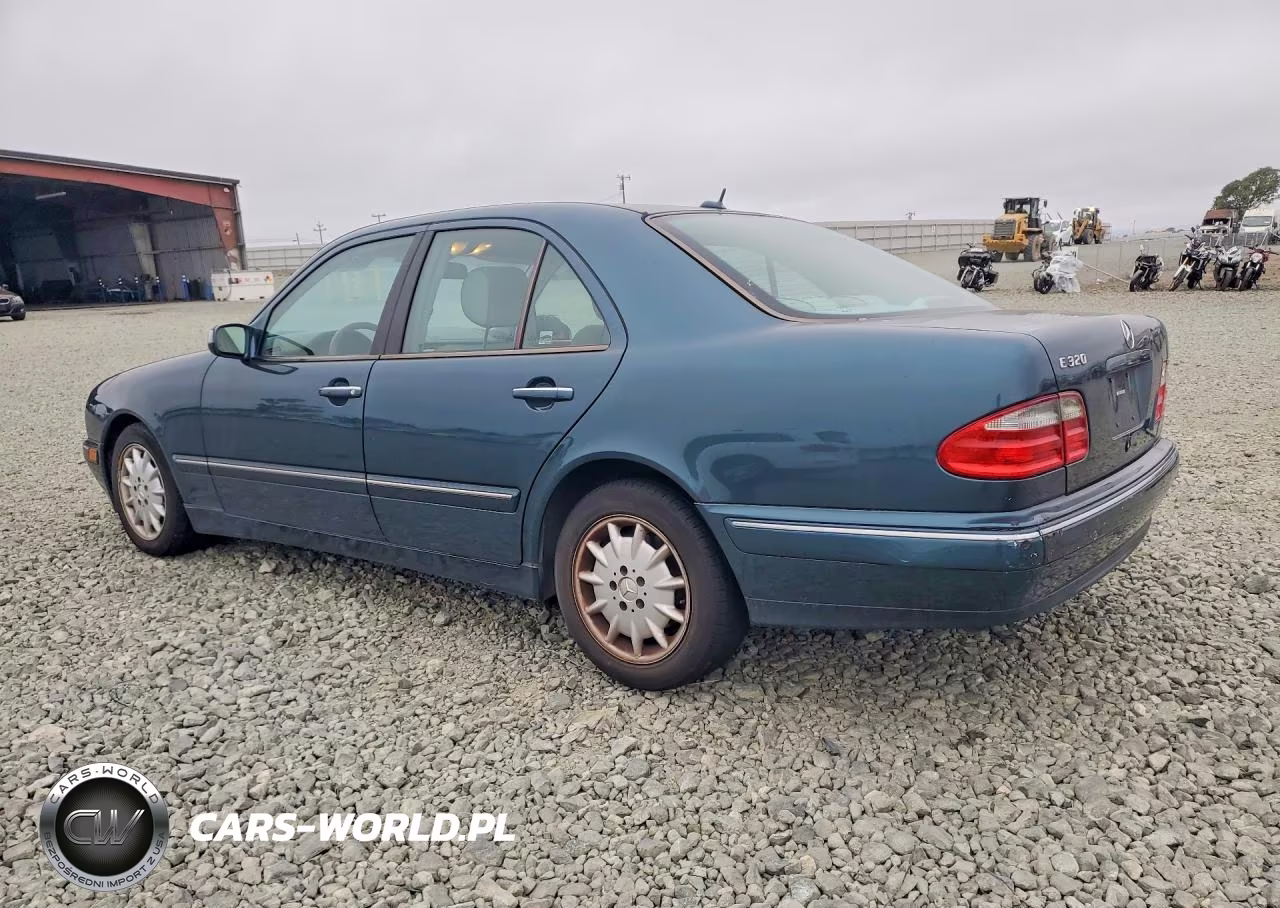 2001 Mercedes-Benz E 320 VIN:WDBJF65J41B337301 - 2