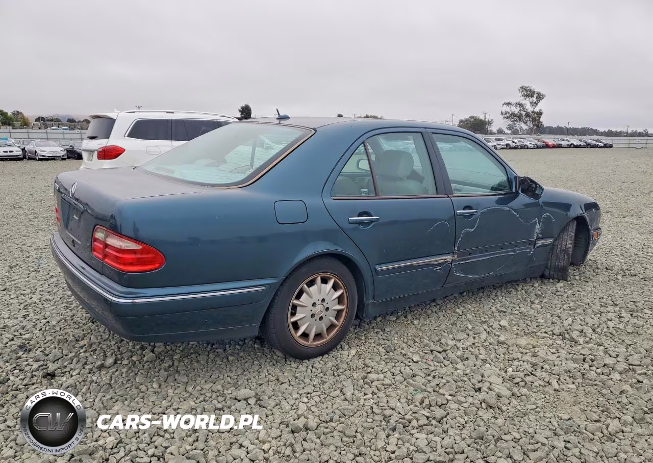 2001 Mercedes-Benz E 320 VIN:WDBJF65J41B337301 - 3