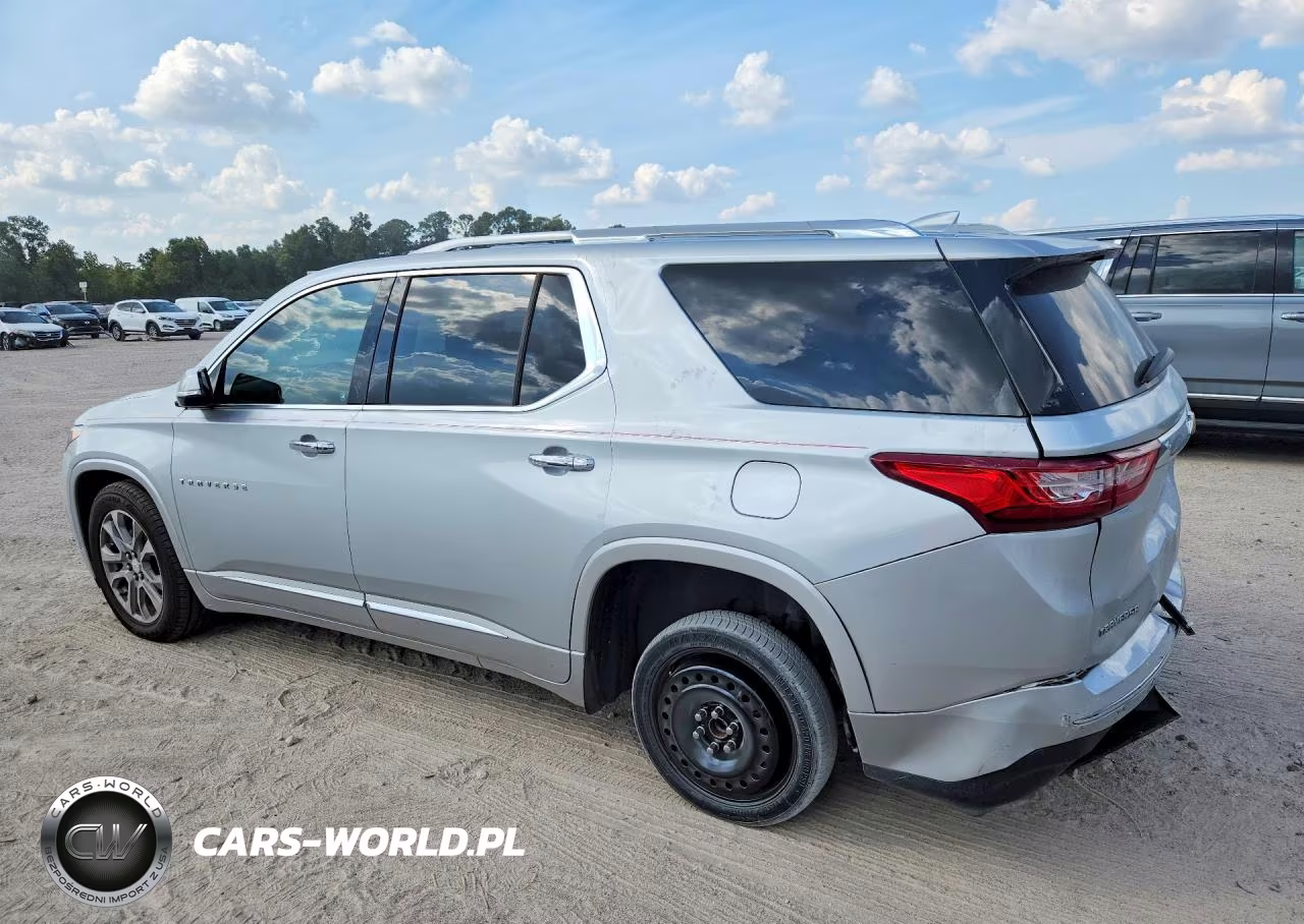 2018 Chevrolet Traverse Premier VIN:1GNERKKW9JJ136560 - 2