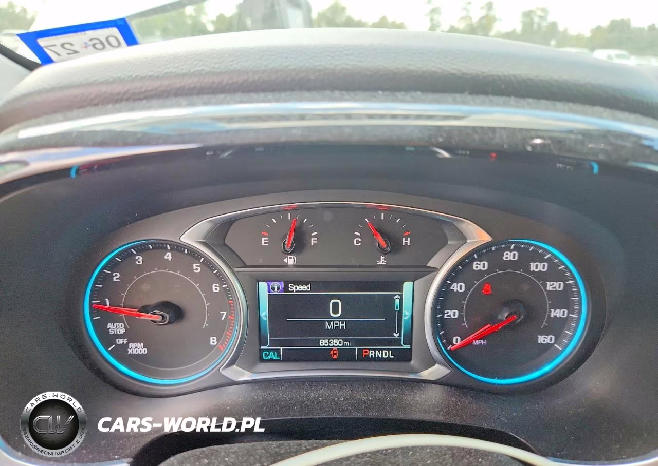 2018 Chevrolet Traverse Premier VIN:1GNERKKW9JJ136560 - 9
