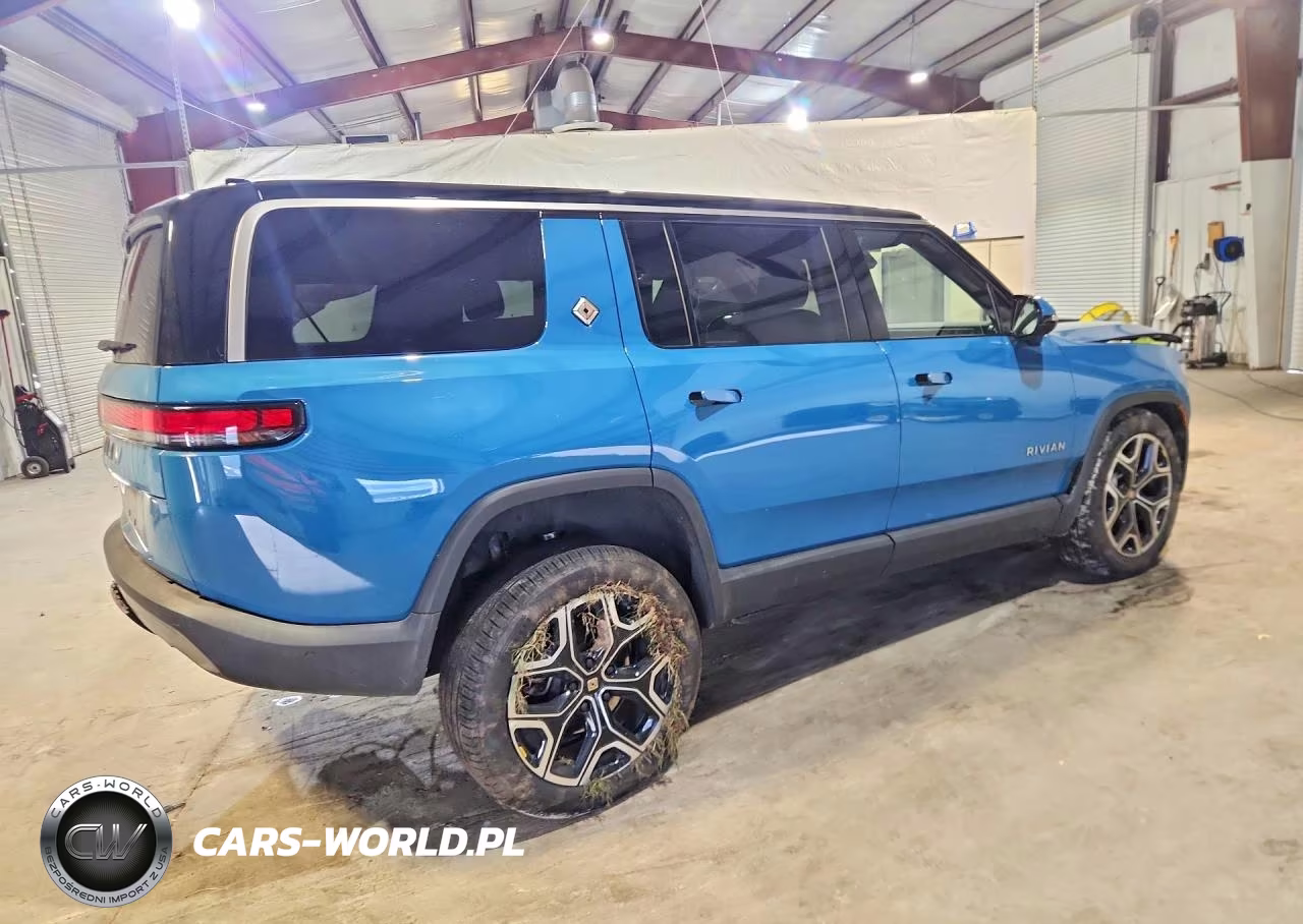 2026 Rivian R1S Adventure VIN:7PDSGCBA6TN086863 - 3