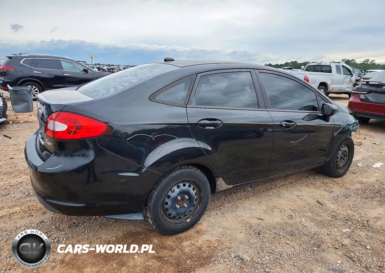 2013 Ford Fiesta S VIN:3FADP4AJ8DM192448 - 3