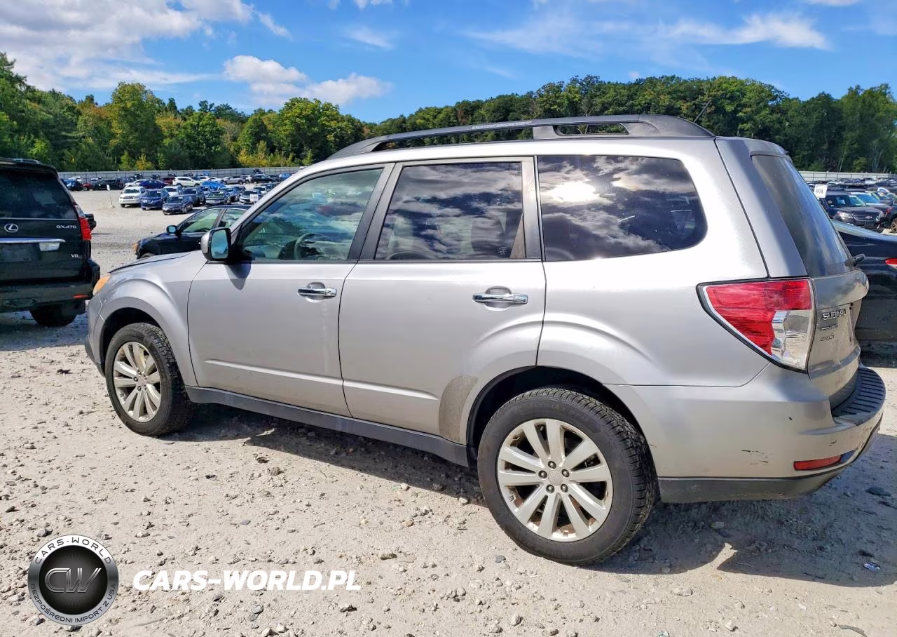 2011 Subaru Forester 2.5X Premium VIN:JF2SHADC8BH727551 - 2