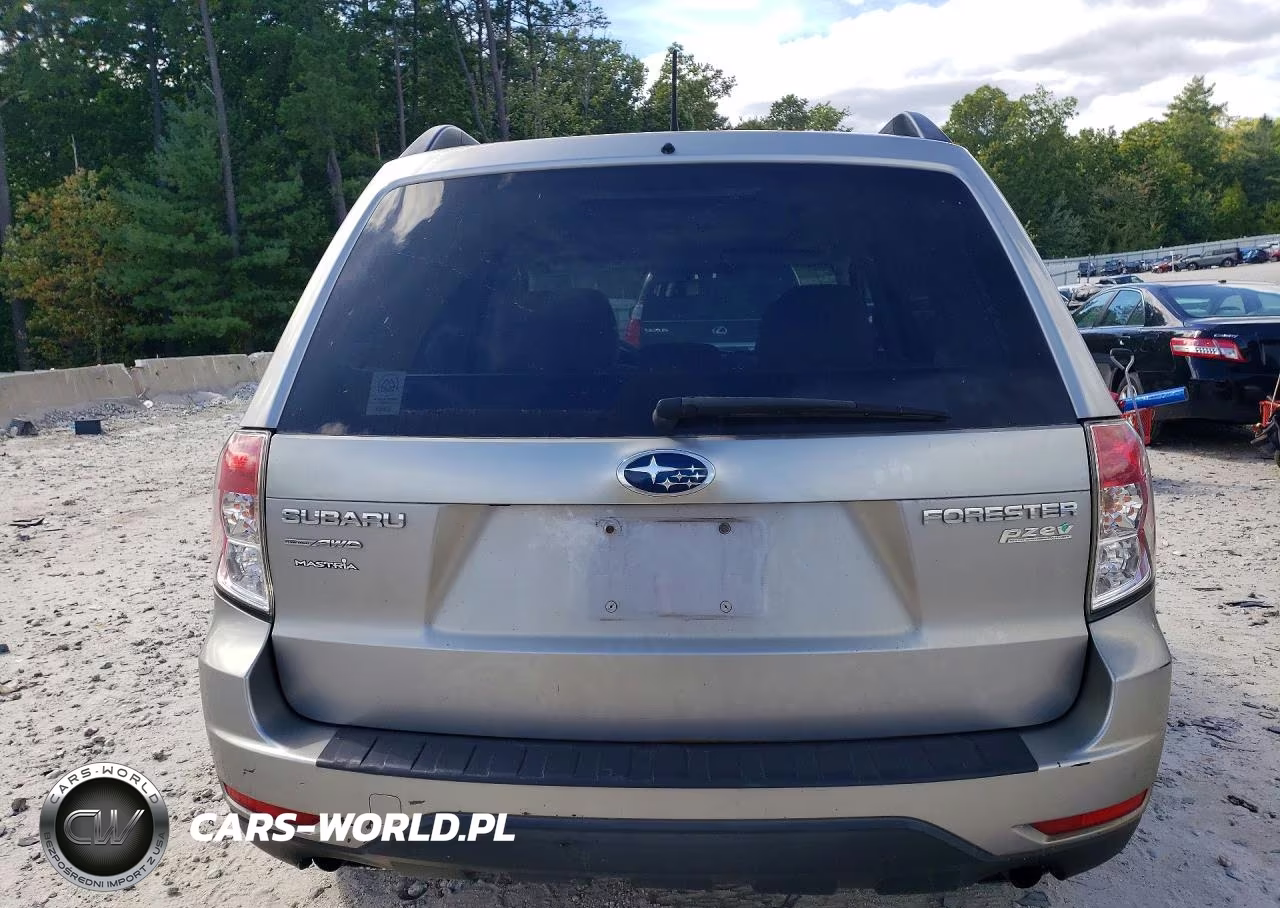 2011 Subaru Forester 2.5X Premium VIN:JF2SHADC8BH727551 - 6