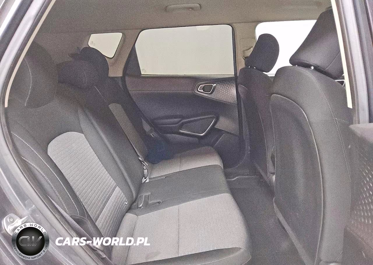 2021 Kia Soul S VIN:KNDJ23AU7M7779279 - 10