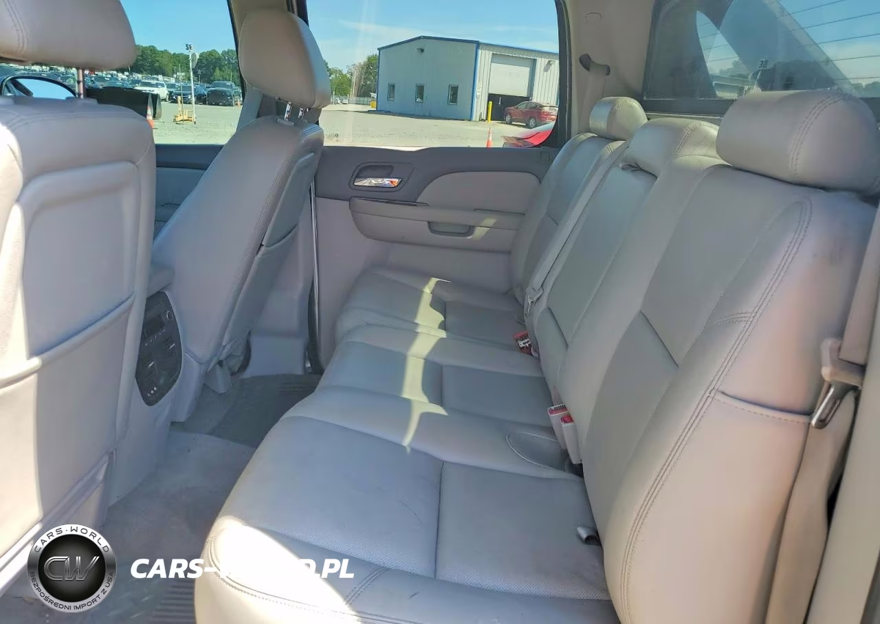 2010 Chevrolet Avalanche Ltz VIN:3GNVKGE06AG231085 - 10