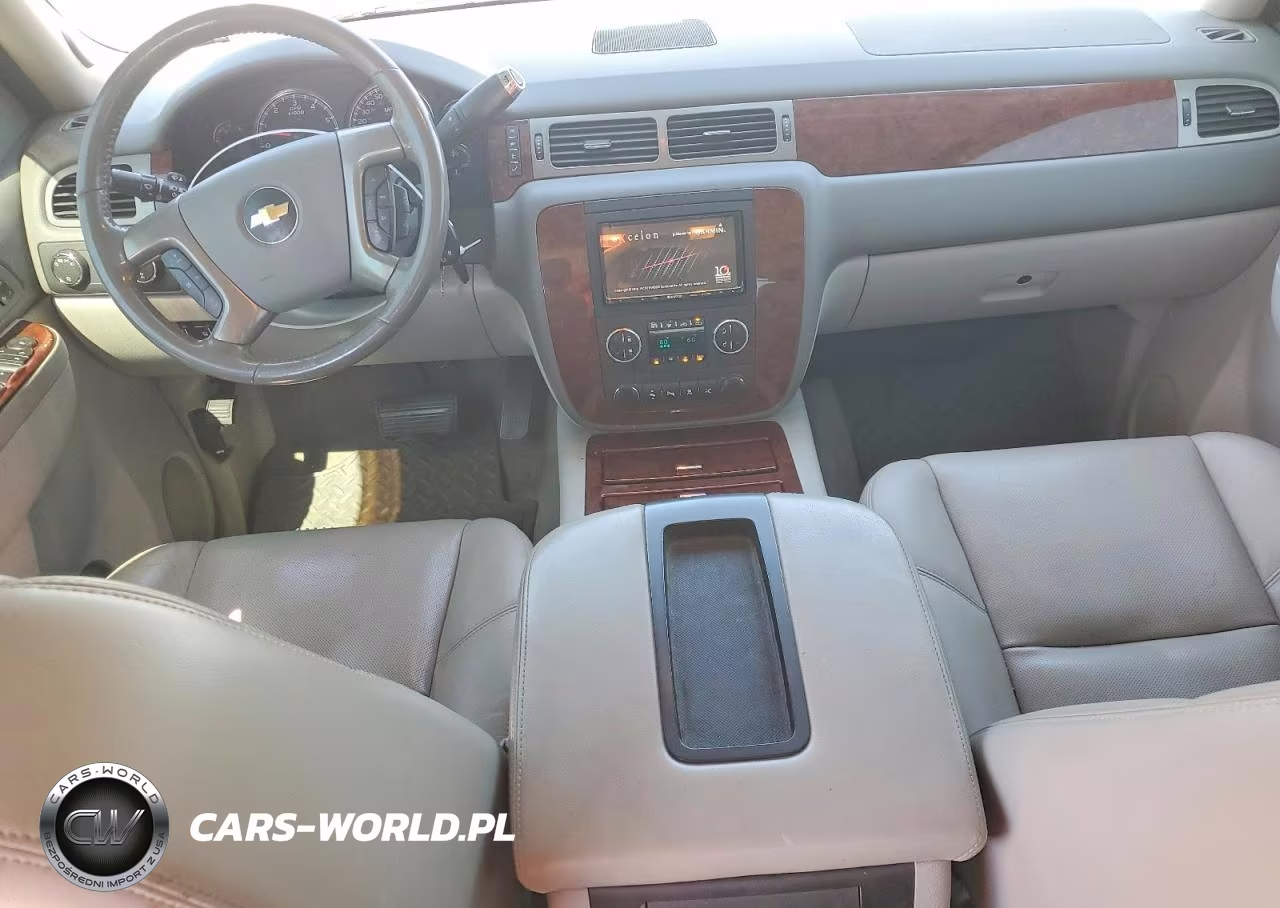 2010 Chevrolet Avalanche Ltz VIN:3GNVKGE06AG231085 - 8