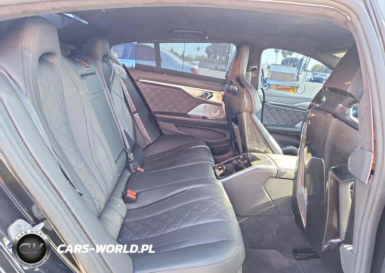 2025 BMW M8 VIN:WBSGV0C09SCS25815 - 10