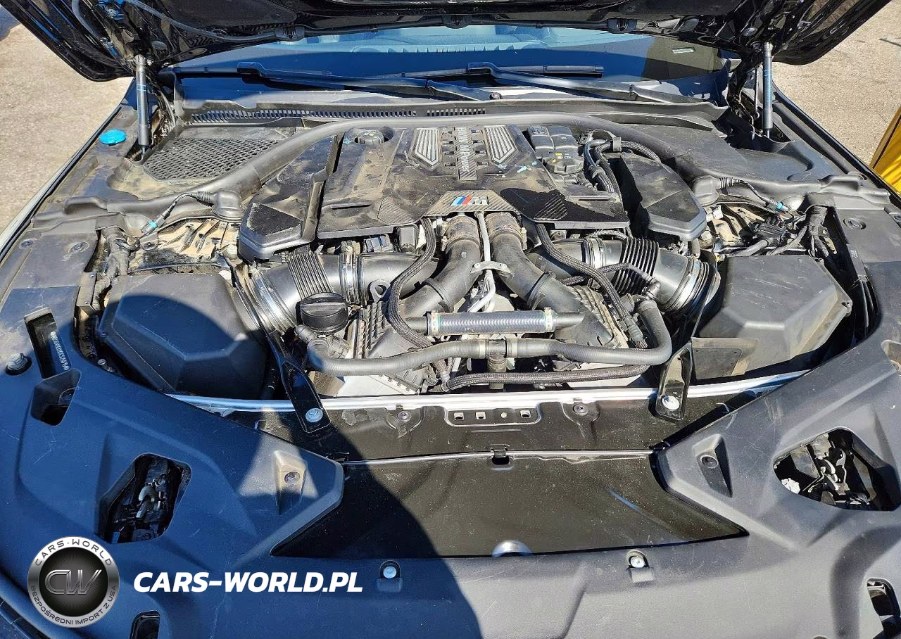 2025 BMW M8 VIN:WBSGV0C09SCS25815 - 11