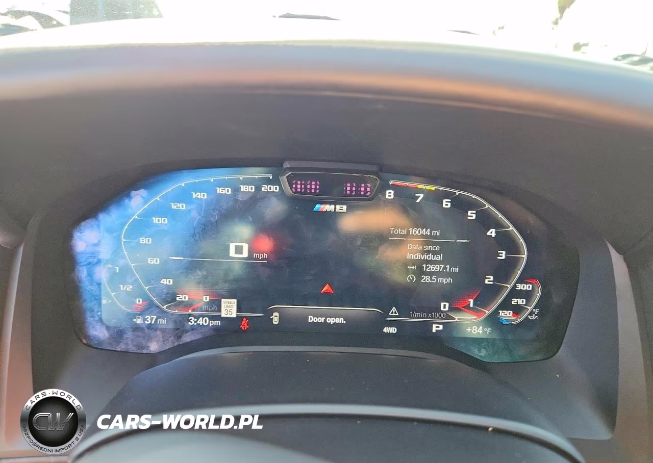 2025 BMW M8 VIN:WBSGV0C09SCS25815 - 9